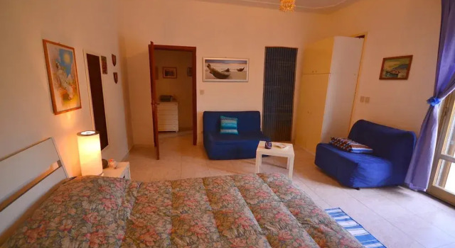 Detached House Near the sea With Garden and Terrace, Book Vacation Home Hotels in Sicily with Parking, Parking