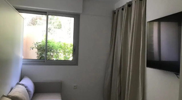 APPARTEMENT 2 chambres vue mer panoramique, Забронировать Апартаменты/квартира Валлорис Приморские Альпы
