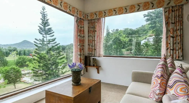 Полулюкс Swiss Valley Hip Resort