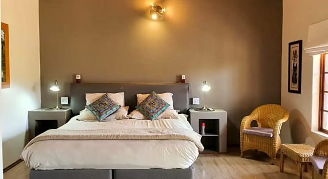 Thabile Lodge, Book Hotel Hoteller i Dysseldorp med parkering, Parkering