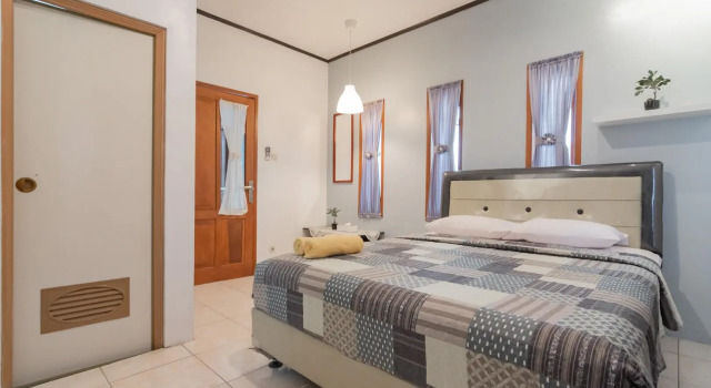 Lembur Kiwari Setra Duta RedPartner, Book Hotel Billige hoteller i Parompong