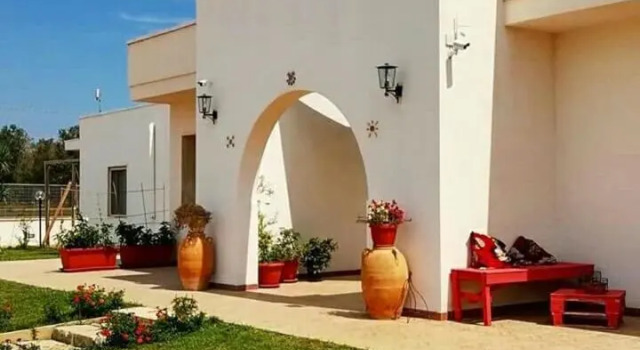 Agriturismo Serra Vecchia, Book Hotel Hoteller i Giuggianello med parkering, Parkering
