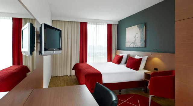 Двухместный номер Superior Park Plaza Amsterdam Airport