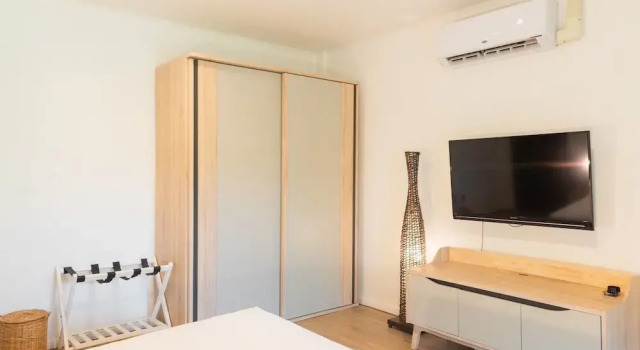 Полулюкс c 1 комнатой с балконом Dolphin Bay Beach Resort
