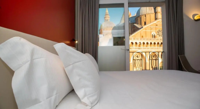 Полулюкс Deluxe Padova Suites C20