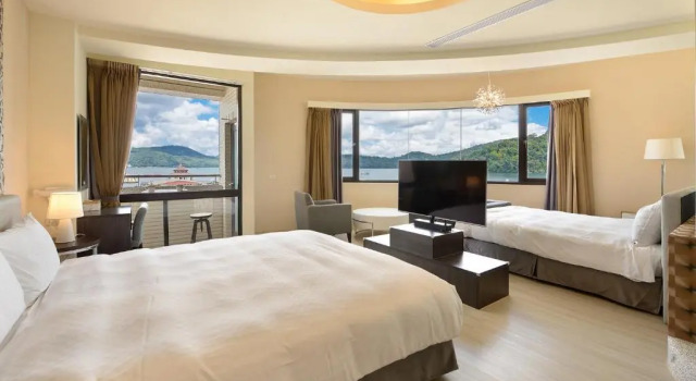 Семейный номер Standard с балконом Hu Yue Lakeview Hotel