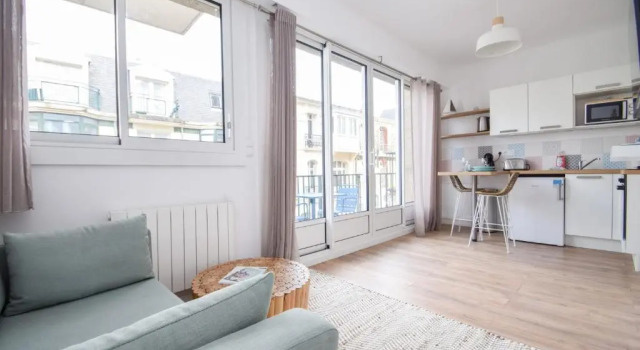 Appartement cosy 2 pers vue mer balcon hyper centre Dinard, Rezerwuj Apartament Dinard 