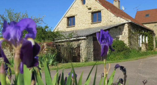 Chambres d'hôtes au verger de Marcilly, Rezervasyon Otel Marcilly-Ogny Burgonya