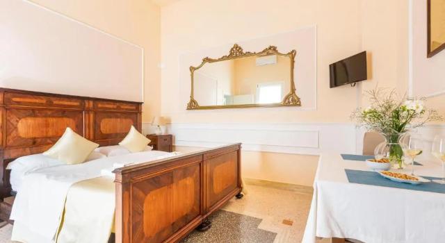 Студия Deluxe DimoraLeTreMuse Charming Guesthouse in Lecce