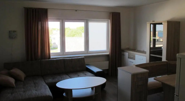 Студия с балконом и с красивым видом из окна Orissaare Apartment