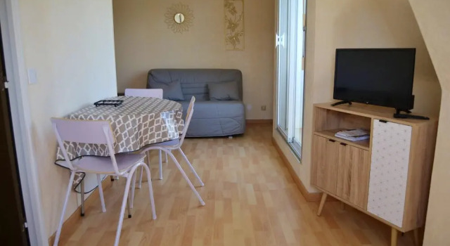 Studio in Villers-sur-mer, With Wonderful Lake View and Balcony, Забронировать Апартаменты/квартира Виллер-сюр-Мер 