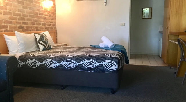 Superior Zimmer Paddlewheel Motel