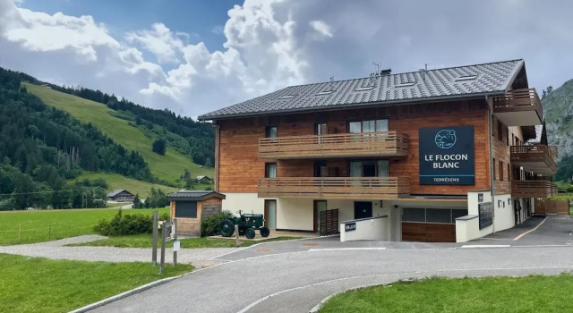 Апартаменты Apartment in La Chapelle Near Ski Lift