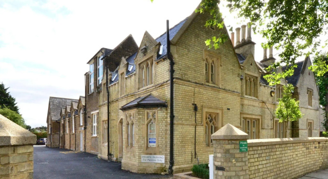 Arch hotel
