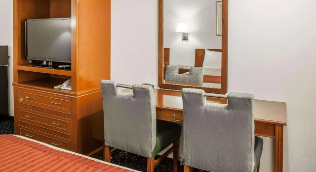 Четырёхместный номер Standard Econo Lodge Seatac Airport