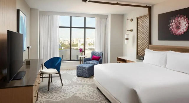 Номер Deluxe Loews Coral Gables Hotel