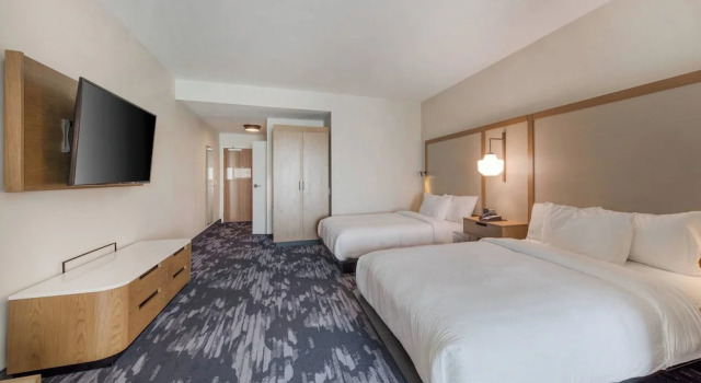 Люкс Fairfield Inn & Suites by Marriott Charlotte Belmont