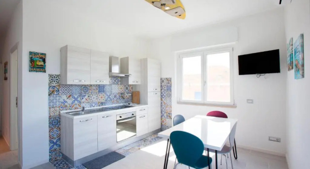 Коттедж с 2 комнатами Surf and Windsurfer House Anzio