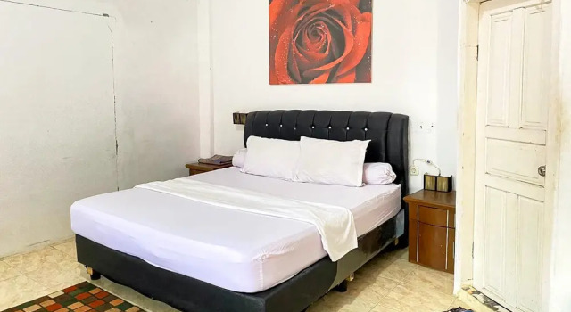 RedDoorz Syariah Near Balai Meuseuraya Aceh, Book Hotel Lamnyong Sumatra