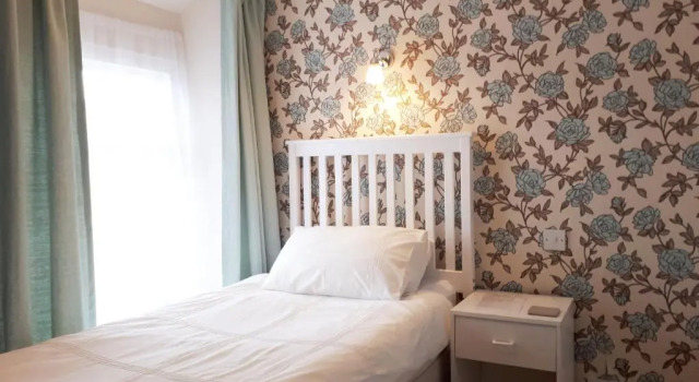 Номер Standard Cambrian House