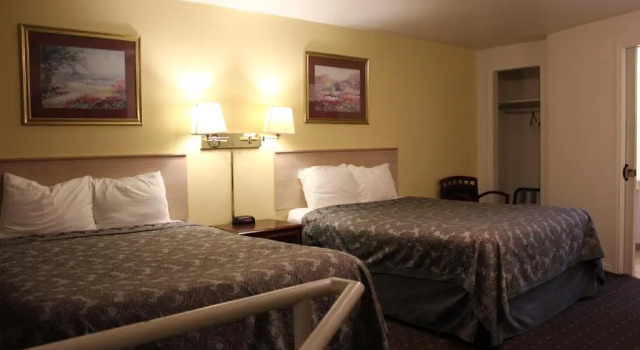 Четырёхместный номер Deluxe Port Townsend Inn
