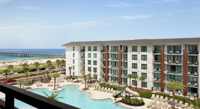 Люкс с видом на залив Embassy Suites By Hilton Panama City Beach Resort