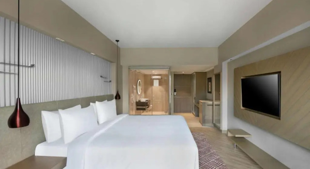 Кровать в общем номере Radisson Hotel Sector 29 Gurugram