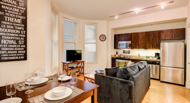 Common Street Apartment by Stay Alfred, Забронировать Апартаменты/квартира Апартаменты Нового Орлеана, рядом с Lafitte’s Blacksmith Shop Bar, Апартаменты/квартира