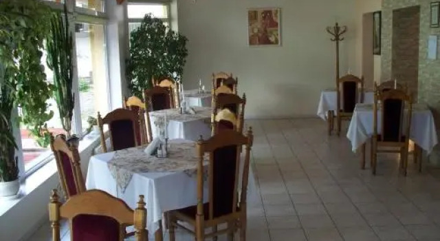 Pagunda, viesbutis, Darola, Rezerwuj Hotel Hotele w Poniewież ze śniadaniem, Śniadanie