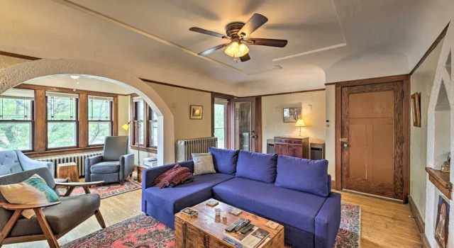 Chic Milwaukee Apartment in Hip Neighborhood!