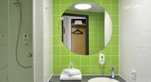 Трёхместный номер Standard B&B Hotel Neu-Ulm