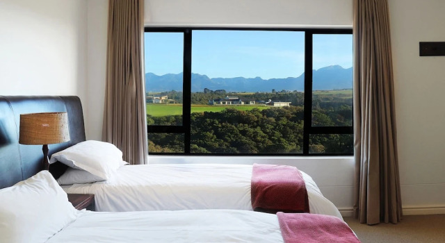 Krisjan's Lodge @ Oubaai, Book Feriehus Villaer i George, Villa
