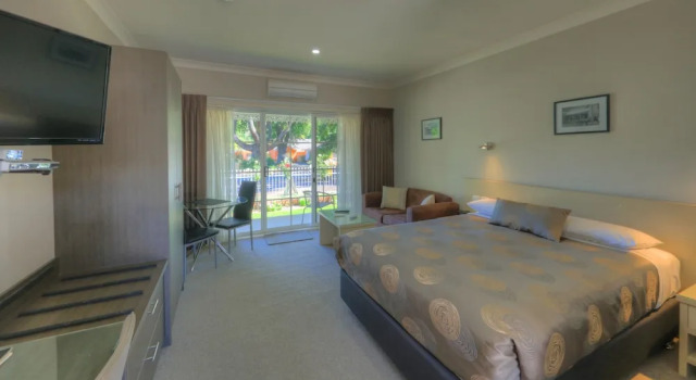 Номер Executive Barrasss John Bright Motor Inn