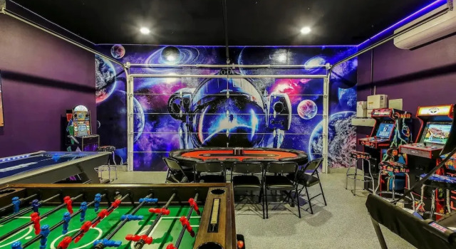 Коттедж Constellation- New Constellation Hugepool Spa Gamerm Slide Luxury