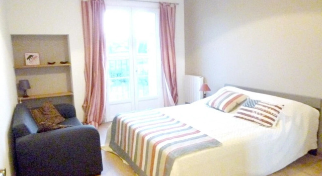 House With 3 Bedrooms in Jonquerettes, With Enclosed Garden and Wifi