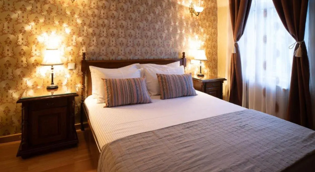 Полулюкс Hotel Europa