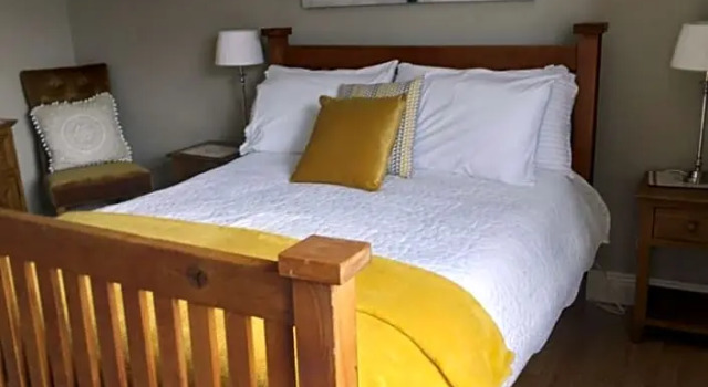 Tess's Guest House R95K6N1 This Property is unsuitable for children under 12 years old, Rezervovat Penzión Freshford 