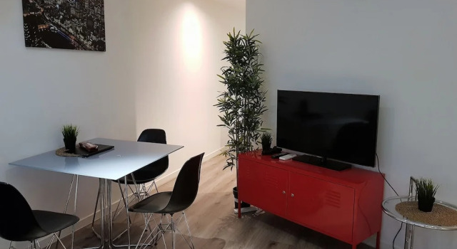 Readyset on Franklin, Забронировать Отель Мельбурн Melbourne Region, рядом с Верховный суд Виктории
