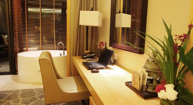 Двухместный номер Standard CiXi Hangzhou Bay Hotel