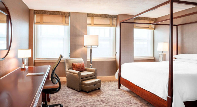 Двухместный номер Standard Sheraton Commander Hotel