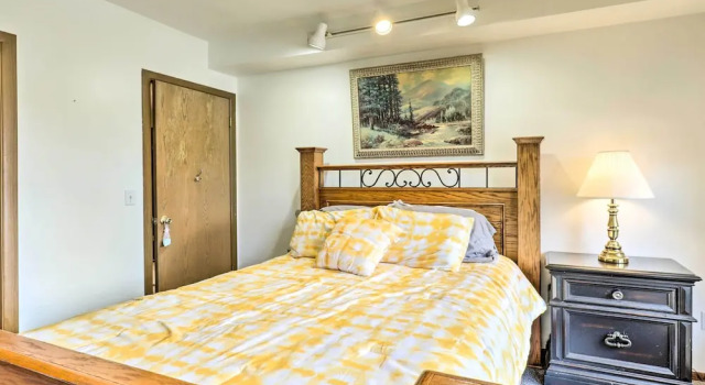 Cottonwood Heights Home w/ Deck!