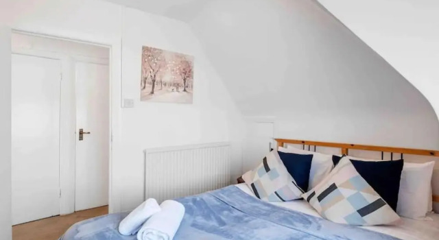 Duplex 3 Bedroom Flat Golders Green Central London, Забронировать Отель Отели Англии 3 звезды, 3*
