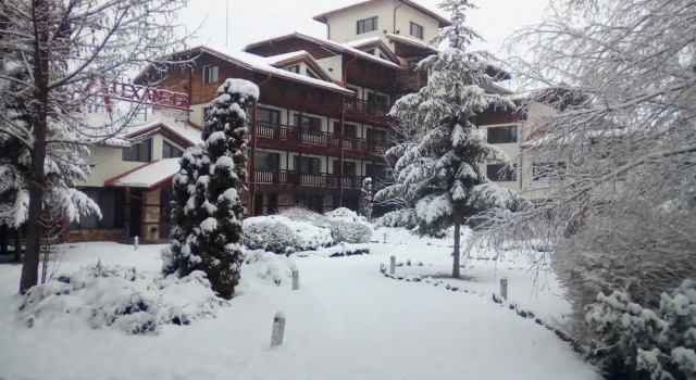 Апартаменты Cozy Bansko Apartment With Amazing Views