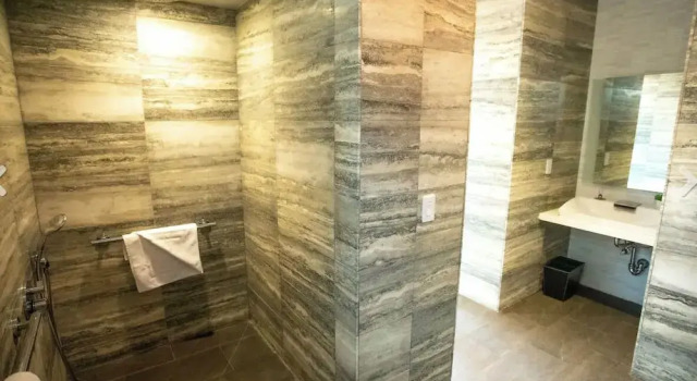 Номер Luxury Lexington Plaza Hotel