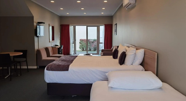 Cornwall Motor Lodge, Забронировать Отель Палмерстон-Норт Манавату-Уангануи