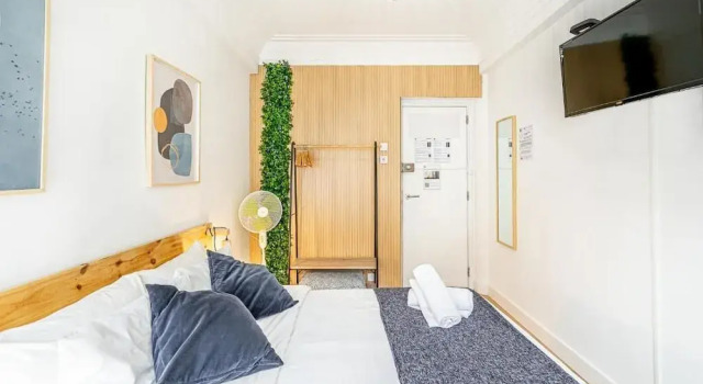 Двухместный номер Standard с балконом и с видом на город Santos Mattos Guesthouse & Apartments by Lisbon with Sintra