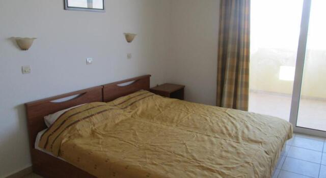 Peros Studios & Apartments
