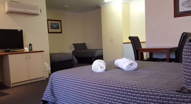 Семейный номер Standard Gateway Motor Inn