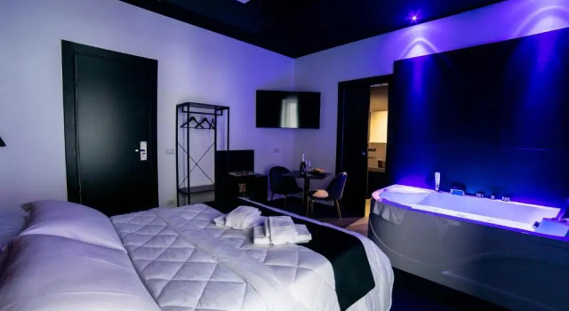 Camera Deluxe Maximum hub suite&spa