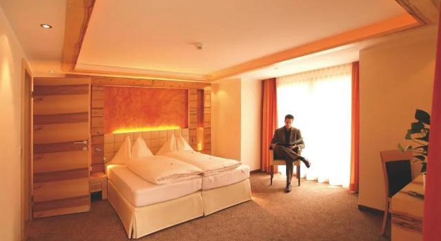 Люкс Deluxe Hotel Garni Muttler Alpinresort & Spa